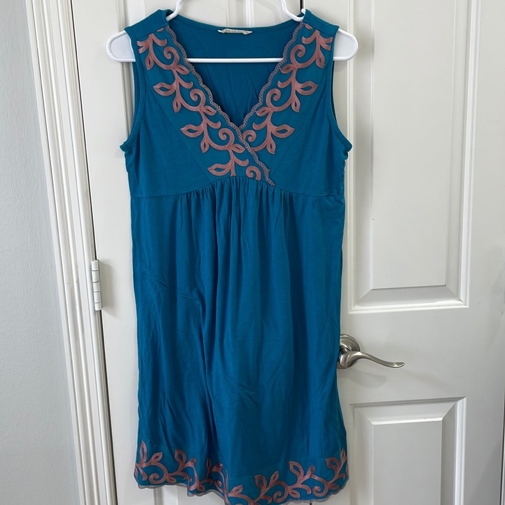 Lounge dress S like new embroiled